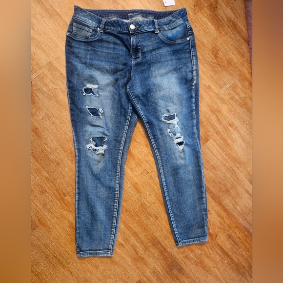 Women's Distressed Blue Jeans - Picture 1 of 4
